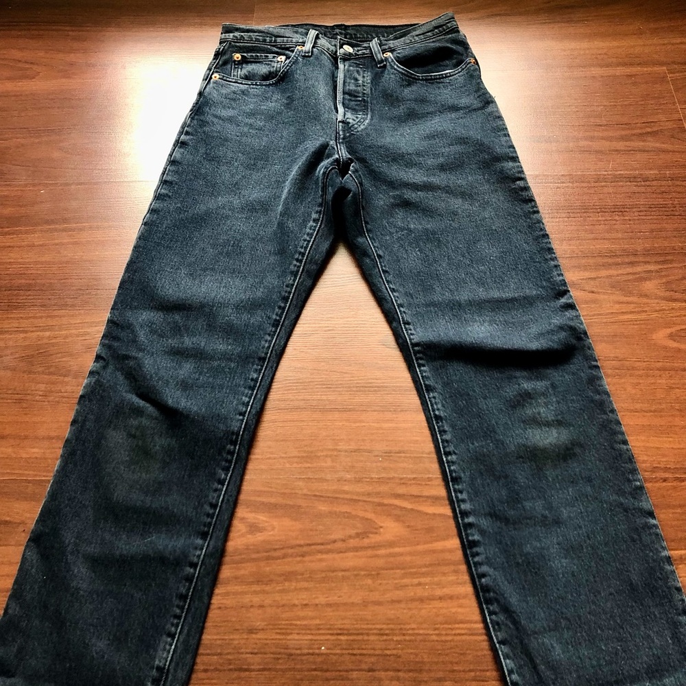 Levi’s Dark Wash Cropped 501s